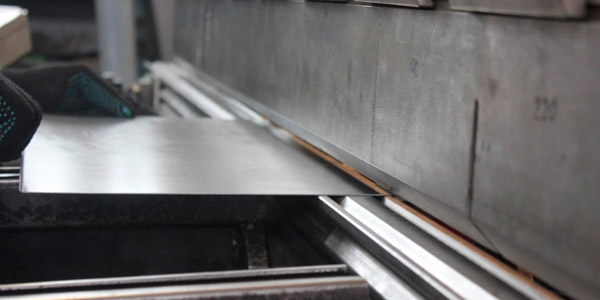 Рубка металла