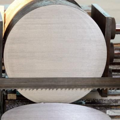 Резка ленточной пилой